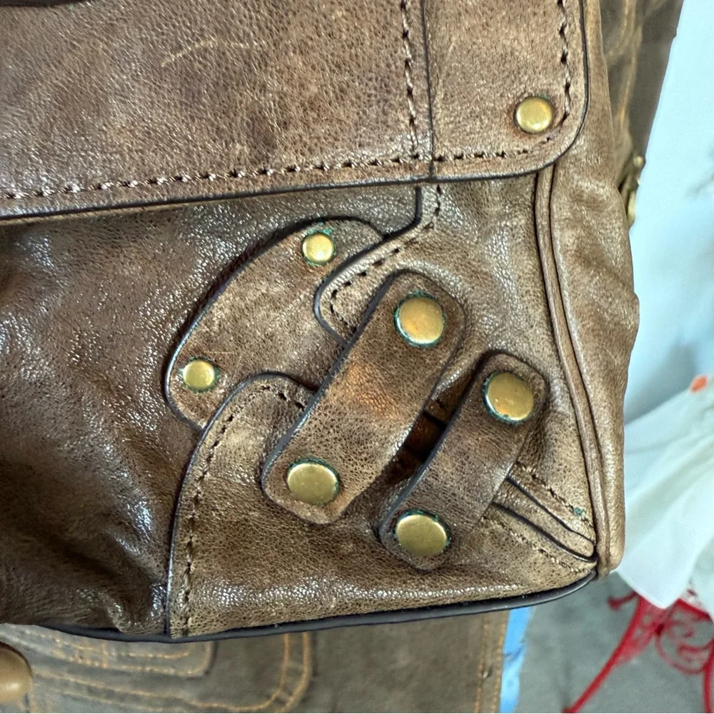 Juicy Couture Brown Distressed Leather Steampunk Clutch Bag Gold 🔒  Y2K